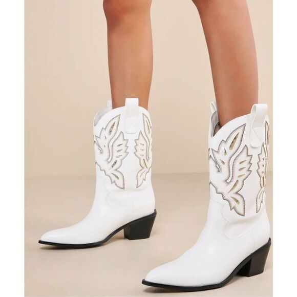 Forever 21 Remmington White Pointed-Toe Western Ankle Boots Size 6 New - Picture 1 of 8